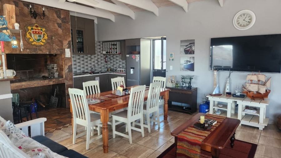 5 Bedroom Property for Sale in Country Club Western Cape